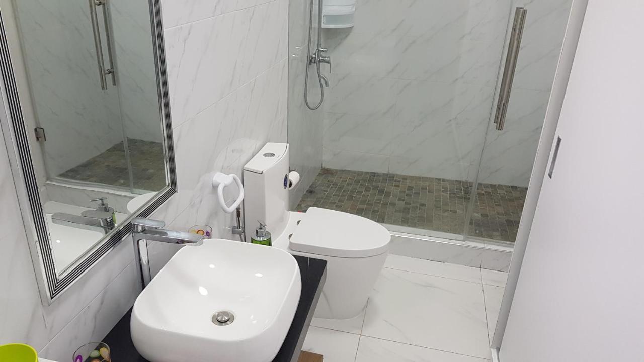 Modern Luxury Studio Fully Equipped Apartment Flic en Flac Exterior photo